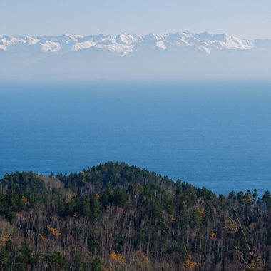 Озеро Байкал. Фото: Александр Геншер | TRAVELAVIABILET.RU