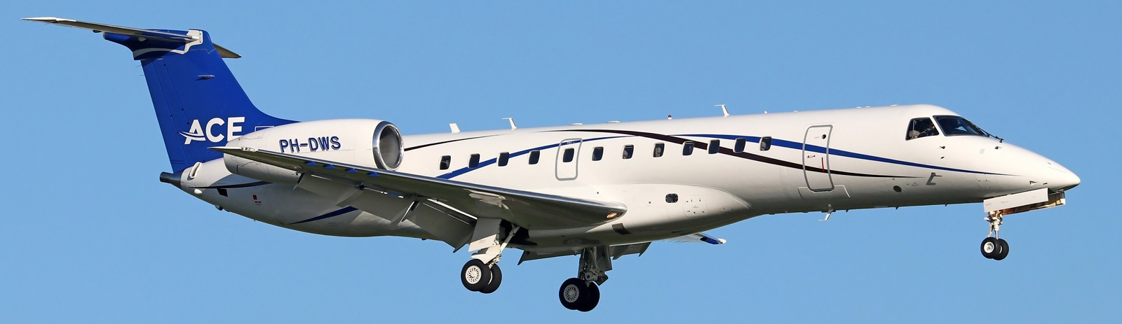 Embraer 135